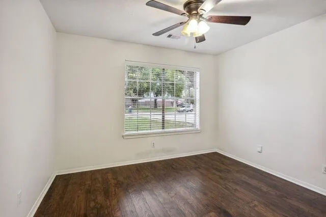 18617 NW Hiddenbay Way Drive Spring, TX 77379