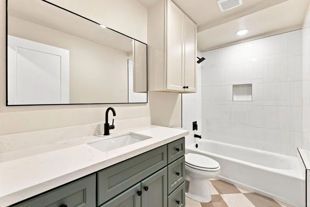 1608 31st Street #Down Galveston, TX 77550