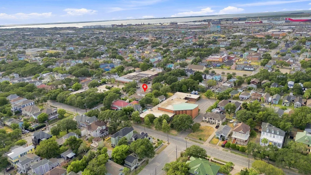 1608 31st Street #Down Galveston, TX 77550