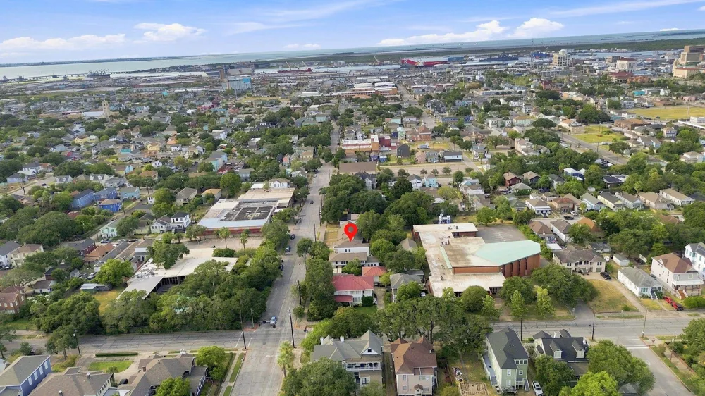 1608 31st Street #Down Galveston, TX 77550