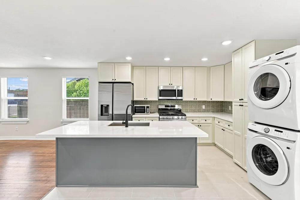 1608 31st Street #Down Galveston, TX 77550
