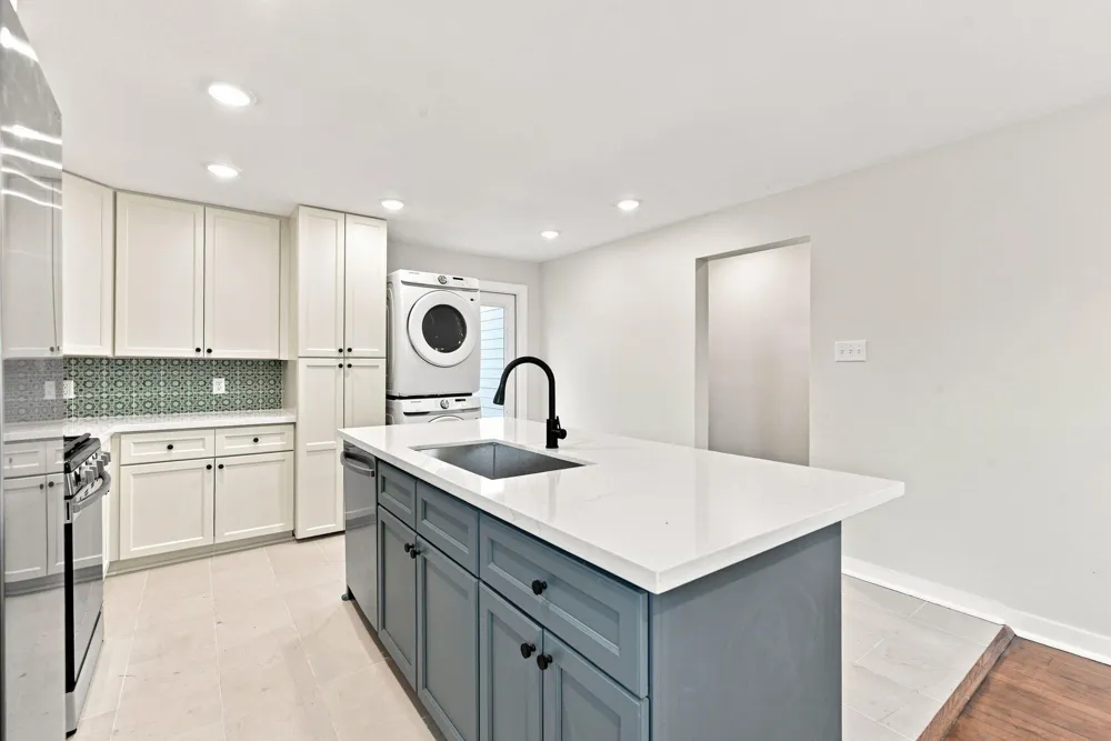 1608 31st Street #Down Galveston, TX 77550