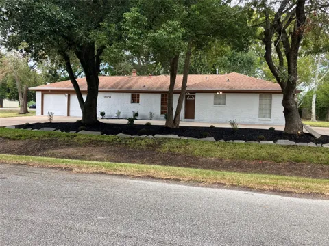 2301 Williams Drive
