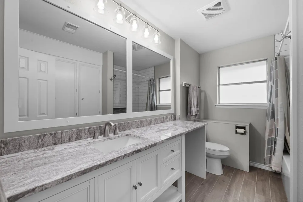 209 Summit Drive Conroe, TX 77303