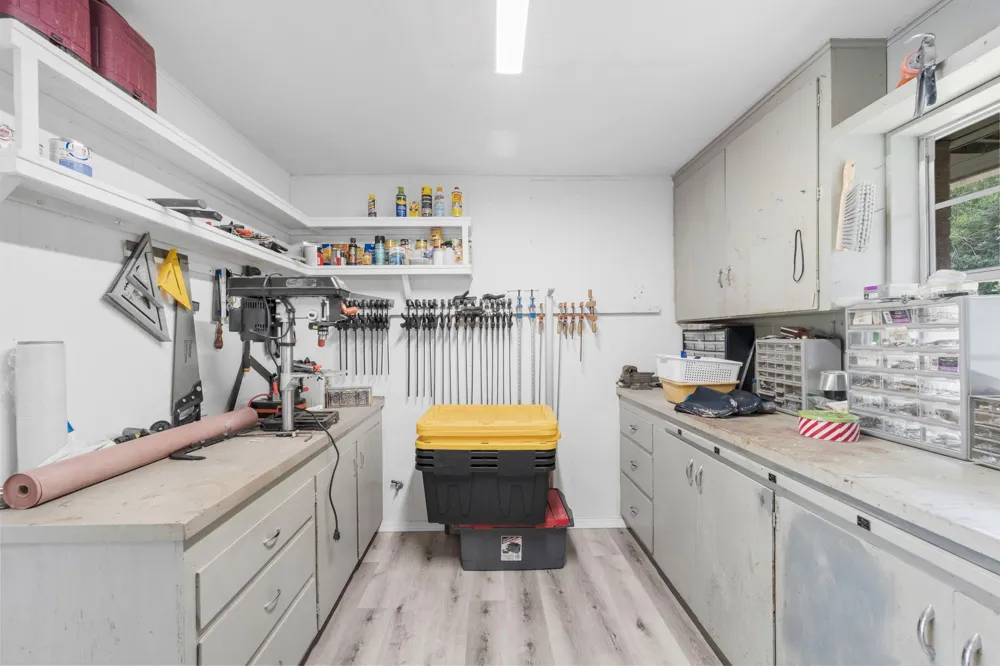 209 Summit Drive Conroe, TX 77303