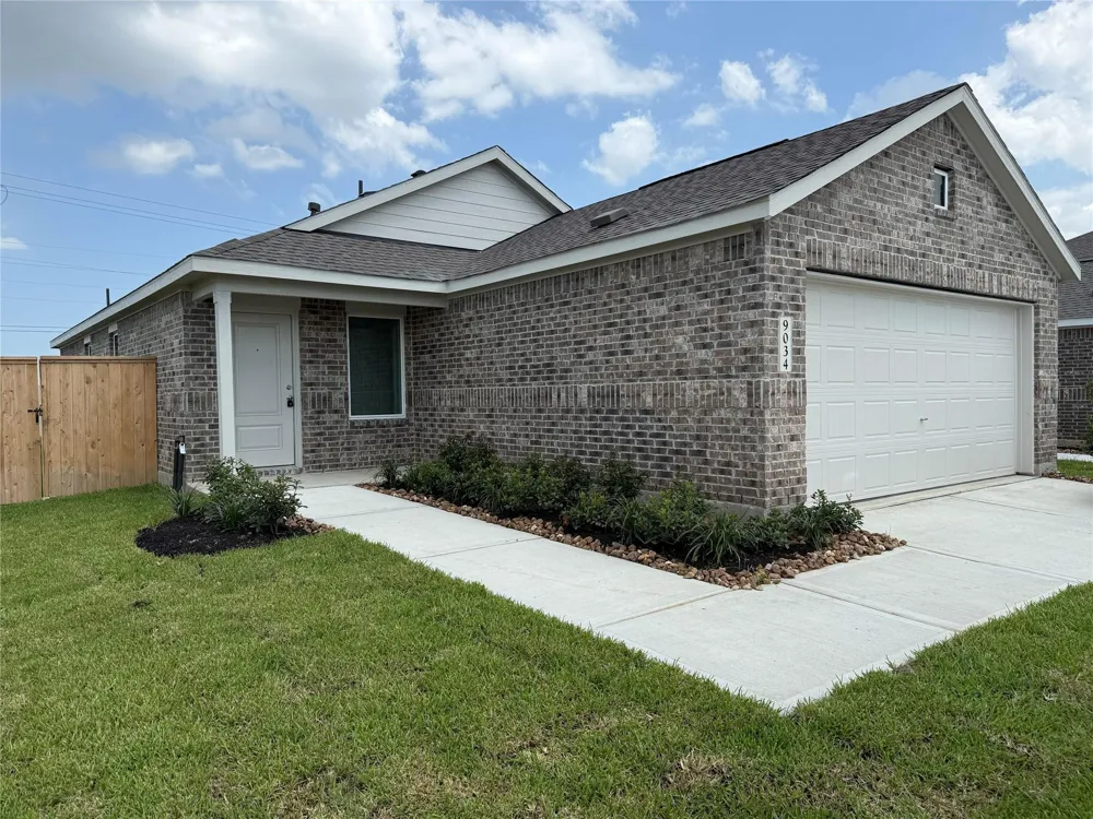 9034 Song Sparrow Way Baytown, TX 77521
