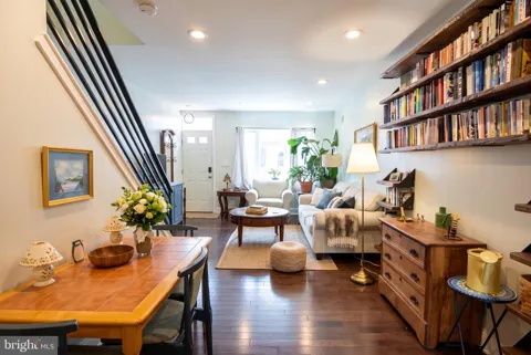 2019 EMILY STREET