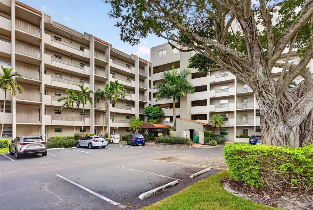 3920 INVERRARY BOULEVARD #301C Lauderhill, FL 33319