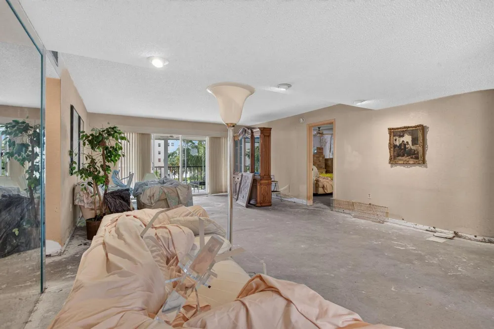 3920 INVERRARY BOULEVARD #301C Lauderhill, FL 33319