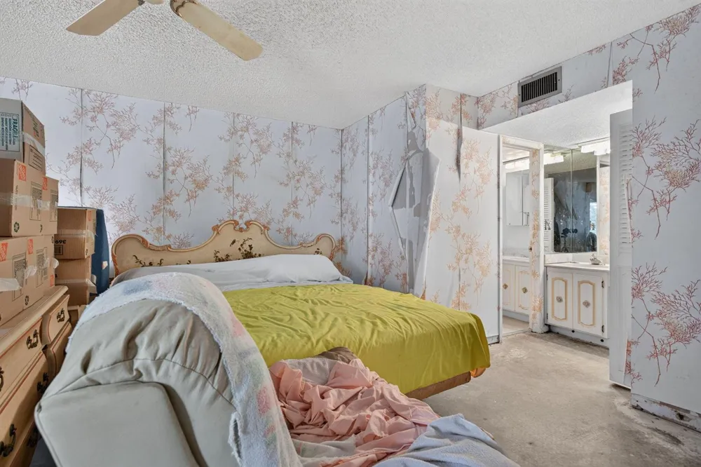 3920 INVERRARY BOULEVARD #301C Lauderhill, FL 33319