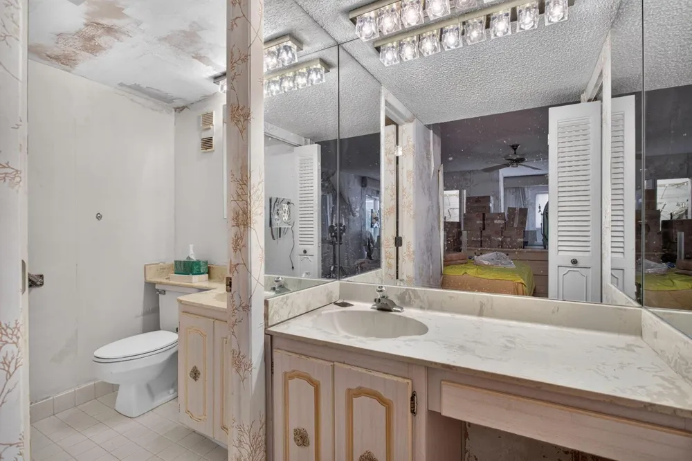 3920 INVERRARY BOULEVARD #301C Lauderhill, FL 33319