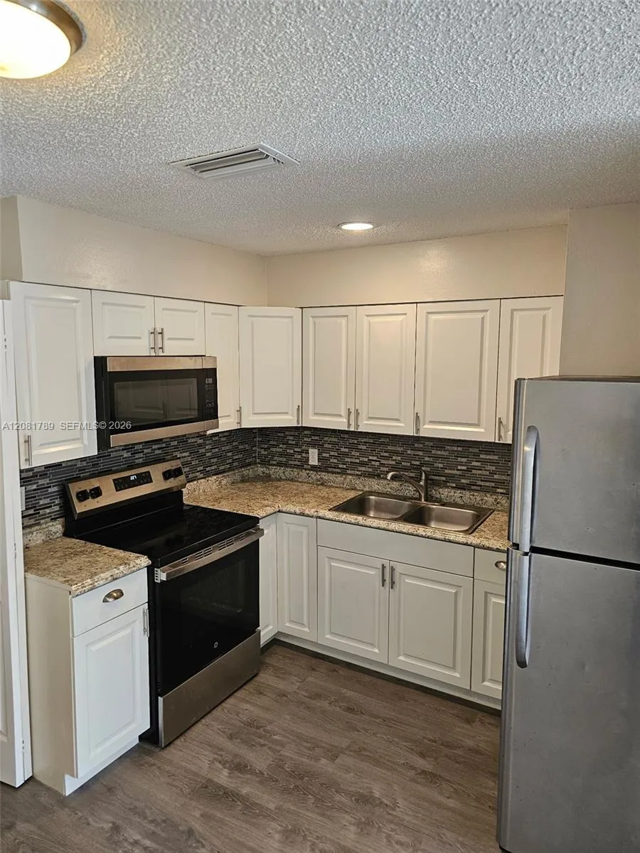 2302 Johnson St #2 Hollywood, FL 33020