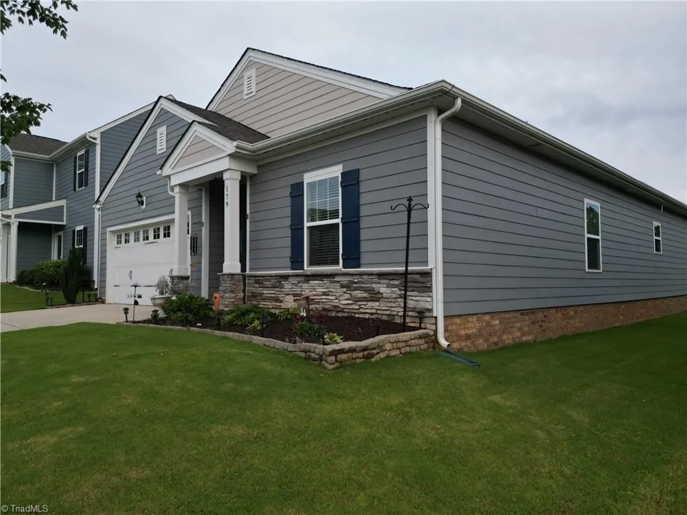179 Willow Valley Drive Mooresville, NC 28115