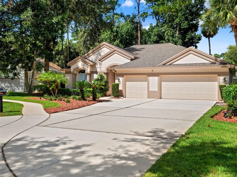 5325 LAKE BLUFF TERRACE Sanford, FL 32771
