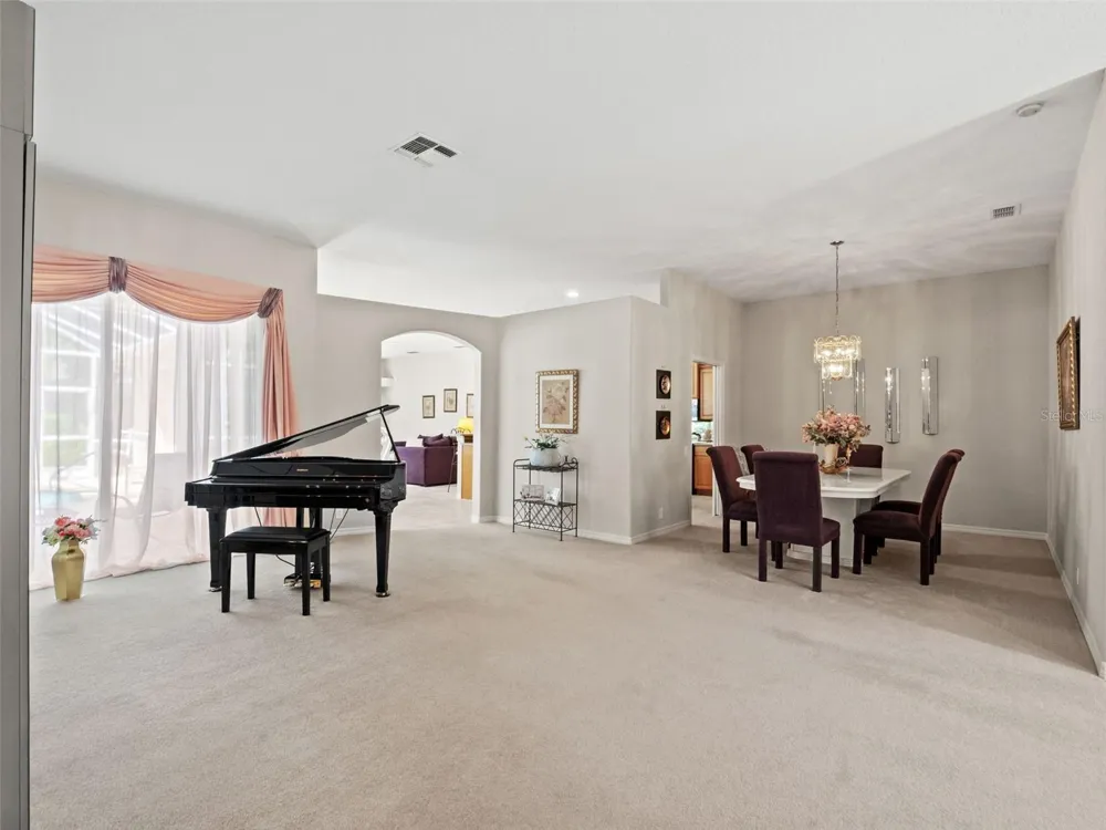 5325 LAKE BLUFF TERRACE Sanford, FL 32771