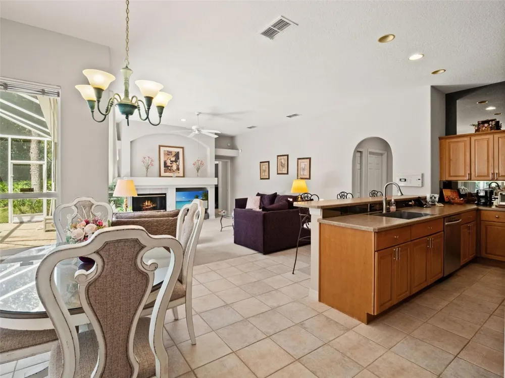 5325 LAKE BLUFF TERRACE Sanford, FL 32771