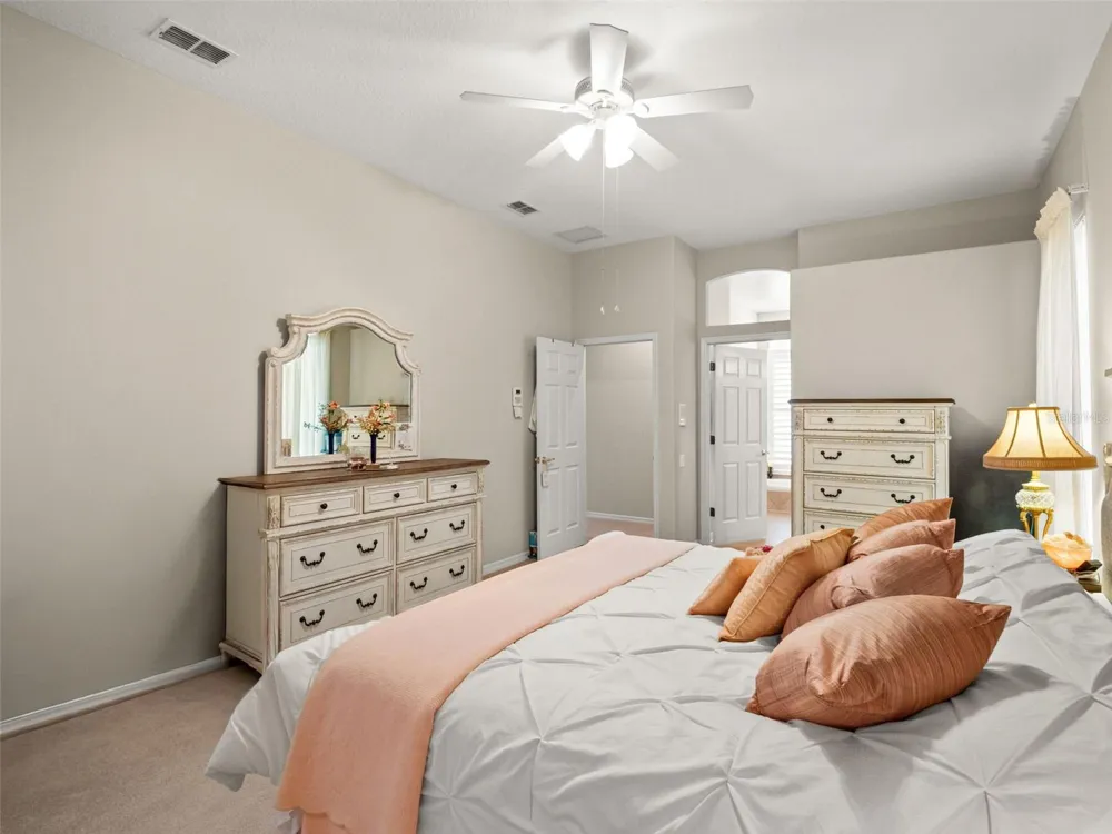 5325 LAKE BLUFF TERRACE Sanford, FL 32771