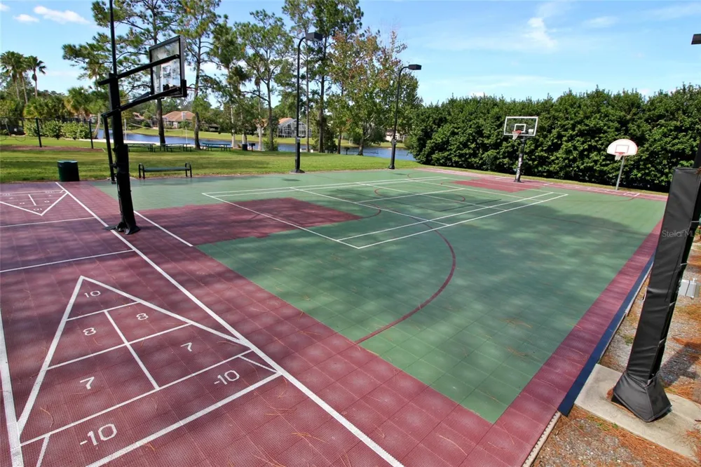5325 LAKE BLUFF TERRACE Sanford, FL 32771