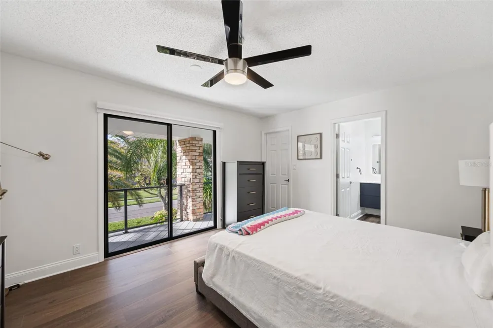 4213 DEEPWATER LANE Tampa, FL 33615