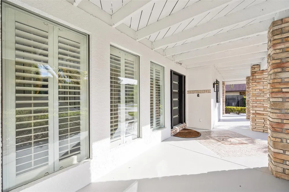 4213 DEEPWATER LANE Tampa, FL 33615