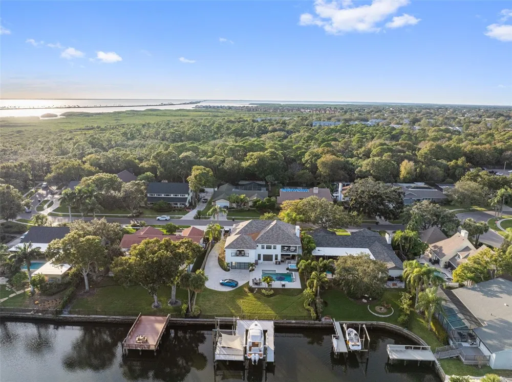 4213 DEEPWATER LANE Tampa, FL 33615