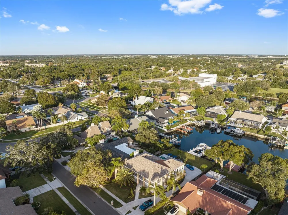 4213 DEEPWATER LANE Tampa, FL 33615