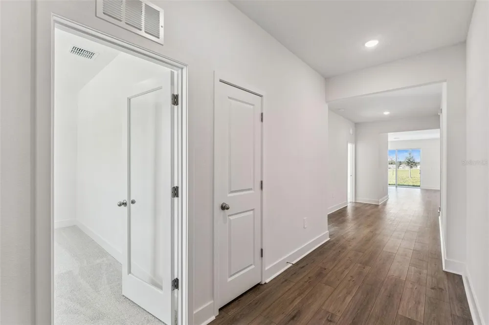 526 EMERALD GROVE DRIVE Apopka, FL 32703