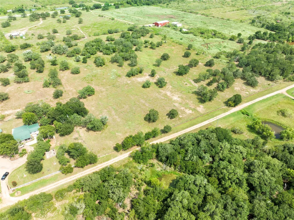 24 State Highway 95 Flatonia, TX 78941