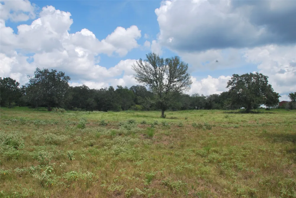 24 State Highway 95 Flatonia, TX 78941