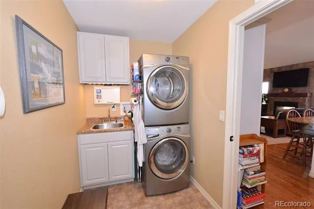 2917 Sovereign View Colorado Springs, CO 80920