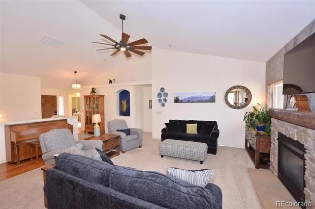 2917 Sovereign View Colorado Springs, CO 80920