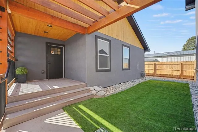 125 6th Street Dacono, CO 80514