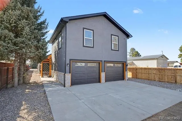 125 6th Street Dacono, CO 80514
