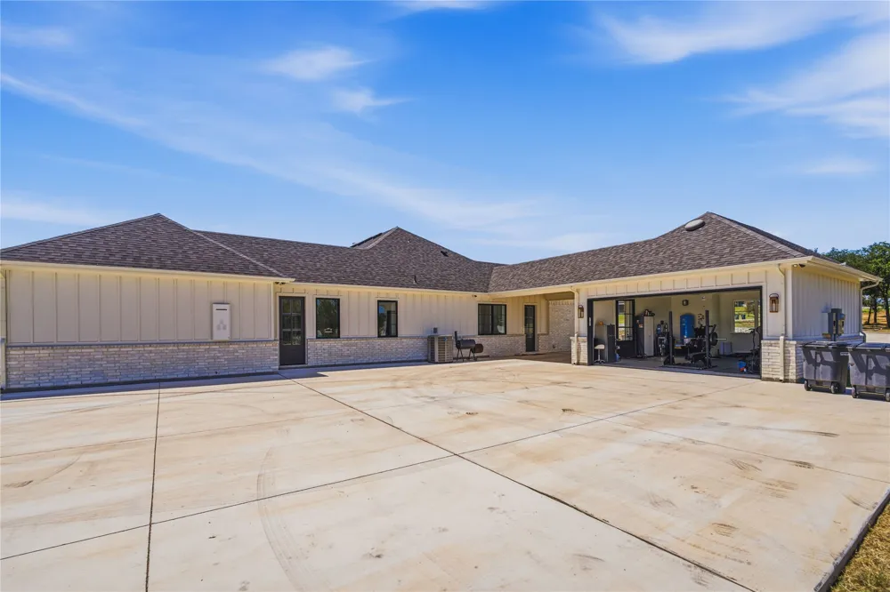 212 Dan Russell Bend Weatherford, TX 76087