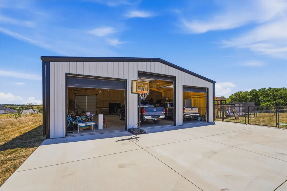 212 Dan Russell Bend Weatherford, TX 76087