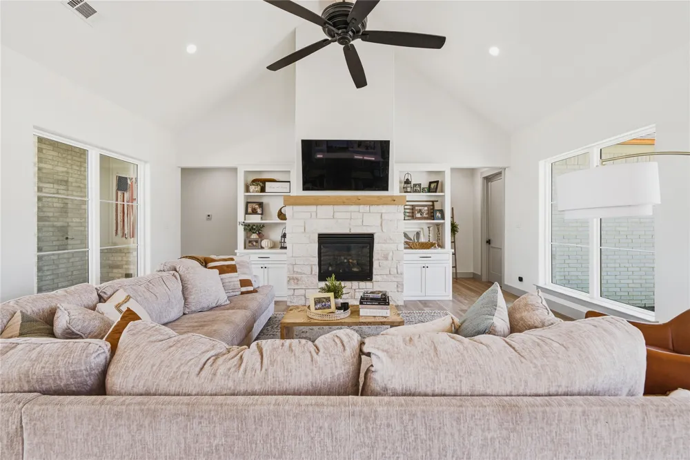 212 Dan Russell Bend Weatherford, TX 76087