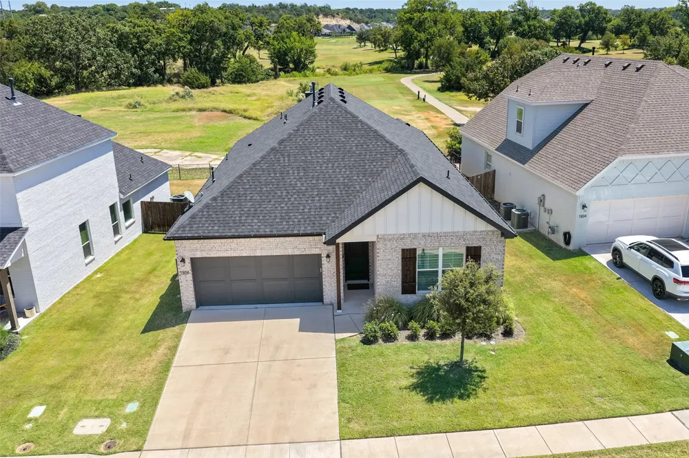 1308 Robinson Valley Drive Weatherford, TX 76087