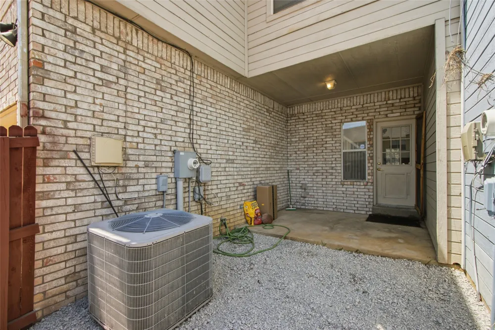 1504 Park Lane Drive Lewisville, TX 75067