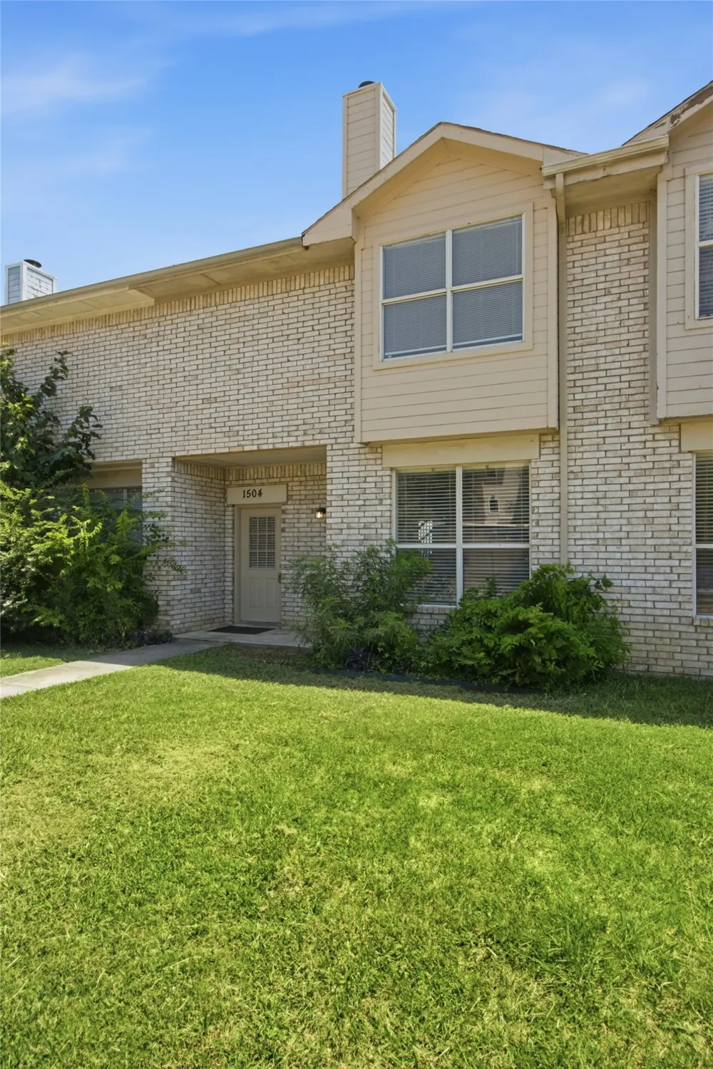 1504 Park Lane Drive Lewisville, TX 75067