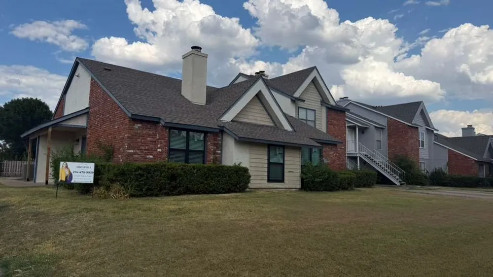 7401 Bogart Drive #B North Richland Hills, TX 76180