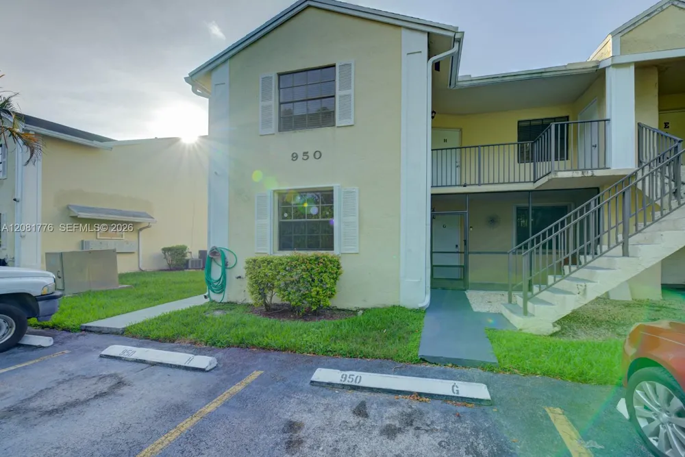 950 Constitution Dr #950H Homestead, FL 33034