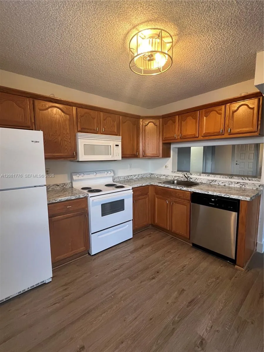 950 Constitution Dr #950H Homestead, FL 33034