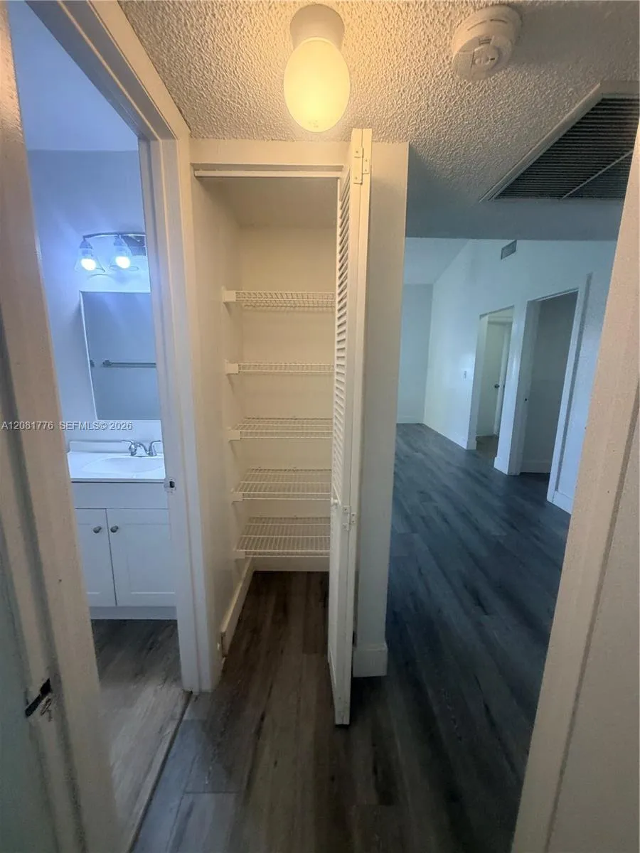 950 Constitution Dr #950H Homestead, FL 33034