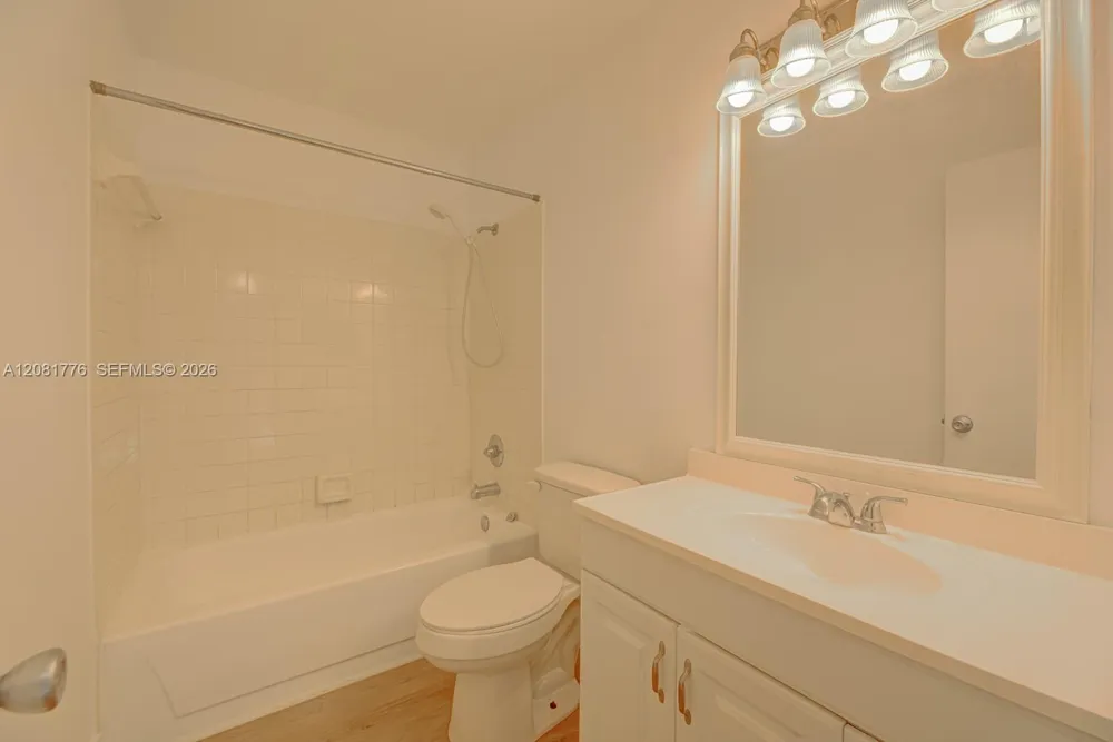 950 Constitution Dr #950H Homestead, FL 33034