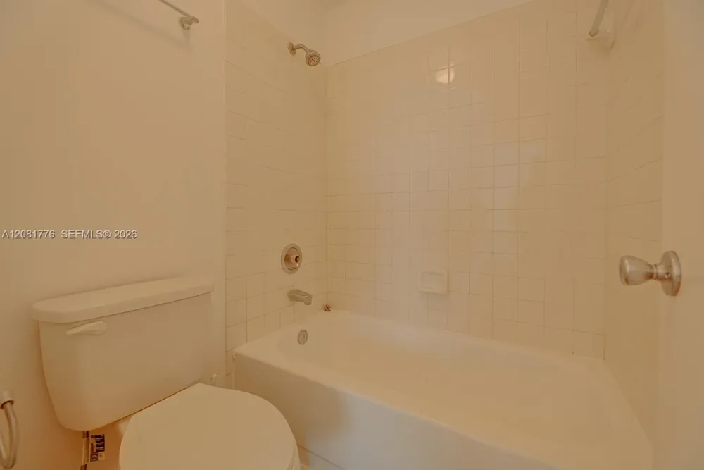 950 Constitution Dr #950H Homestead, FL 33034