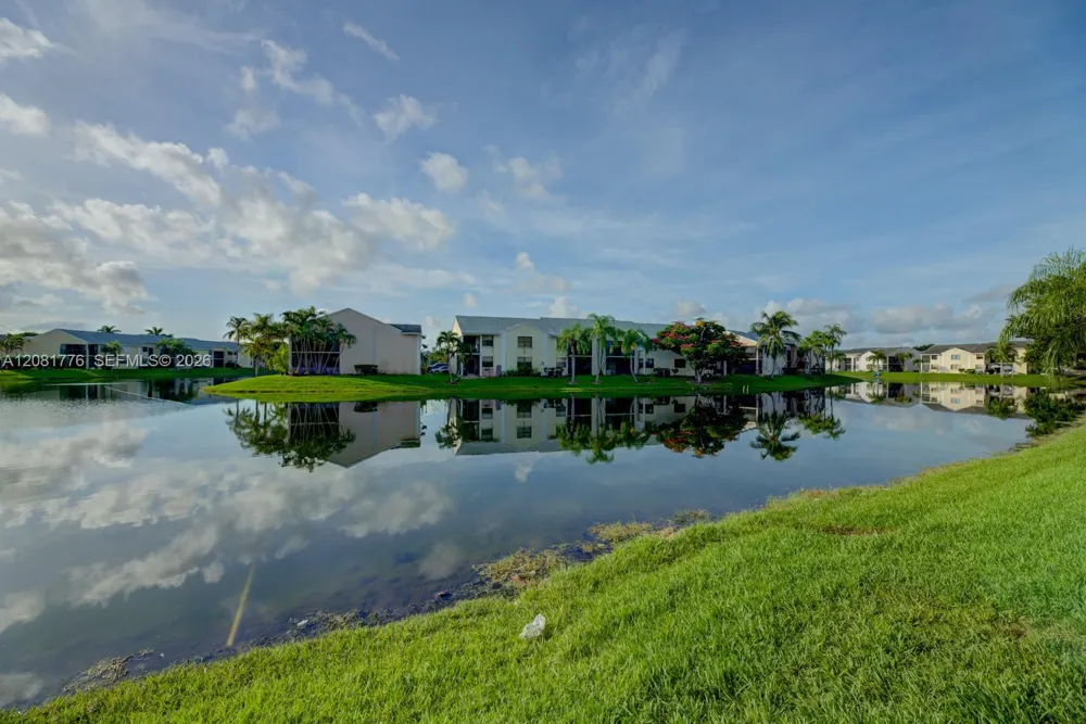 950 Constitution Dr #950H Homestead, FL 33034
