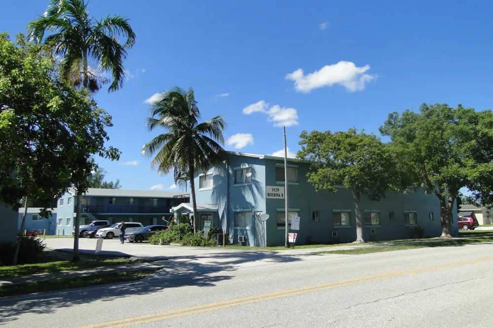 1829 A STREET #32 