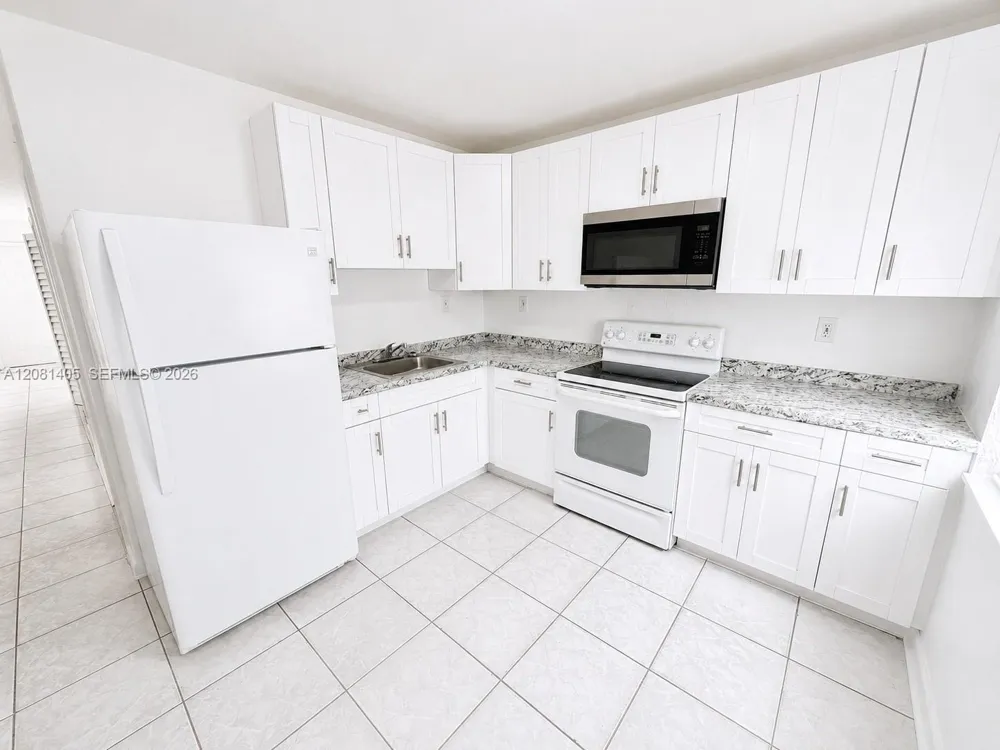 1405 NW 5th Ct #2 Florida City, FL 33034