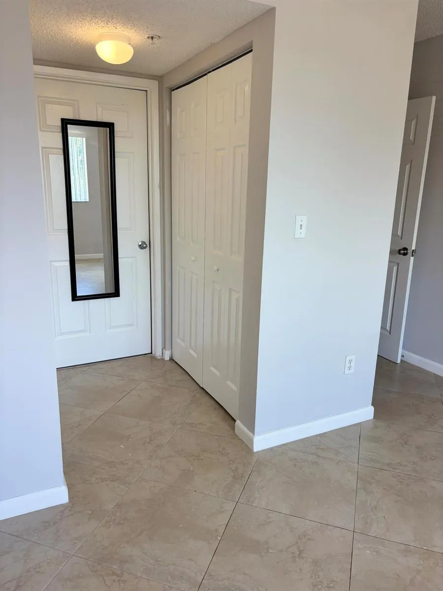 2640 S UNIVERSITY DRIVE #305 Davie, FL 33328