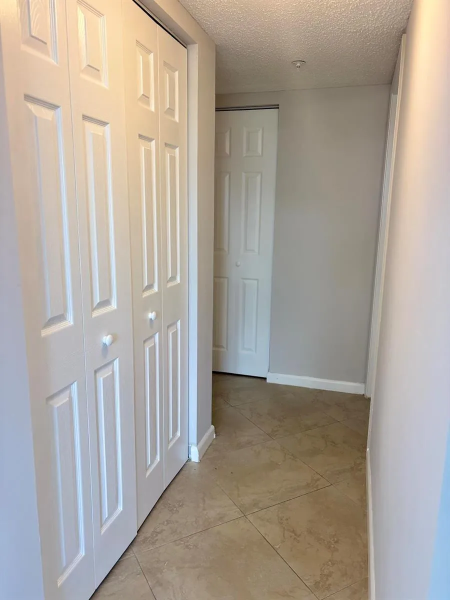 2640 S UNIVERSITY DRIVE #305 Davie, FL 33328